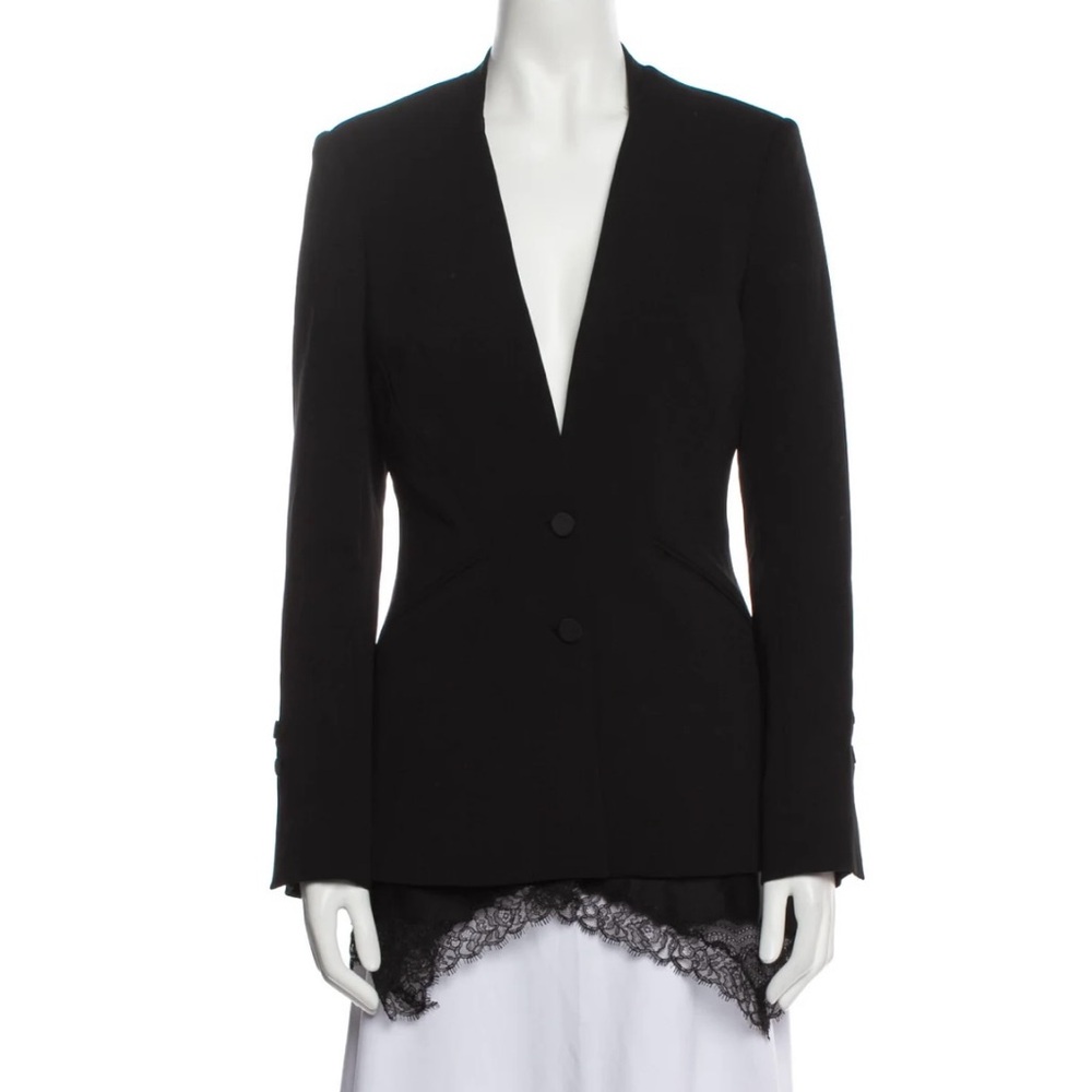 Elegant Black Blazer with Lace Trim and Tailored Fit